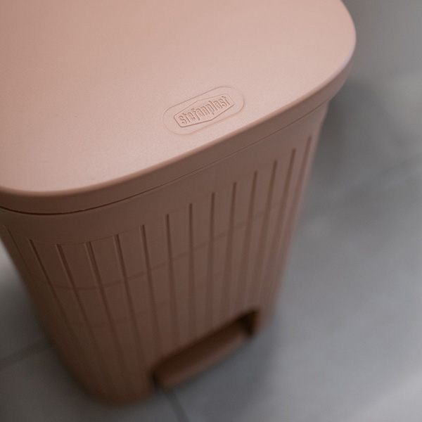 Domus dustbin 20L